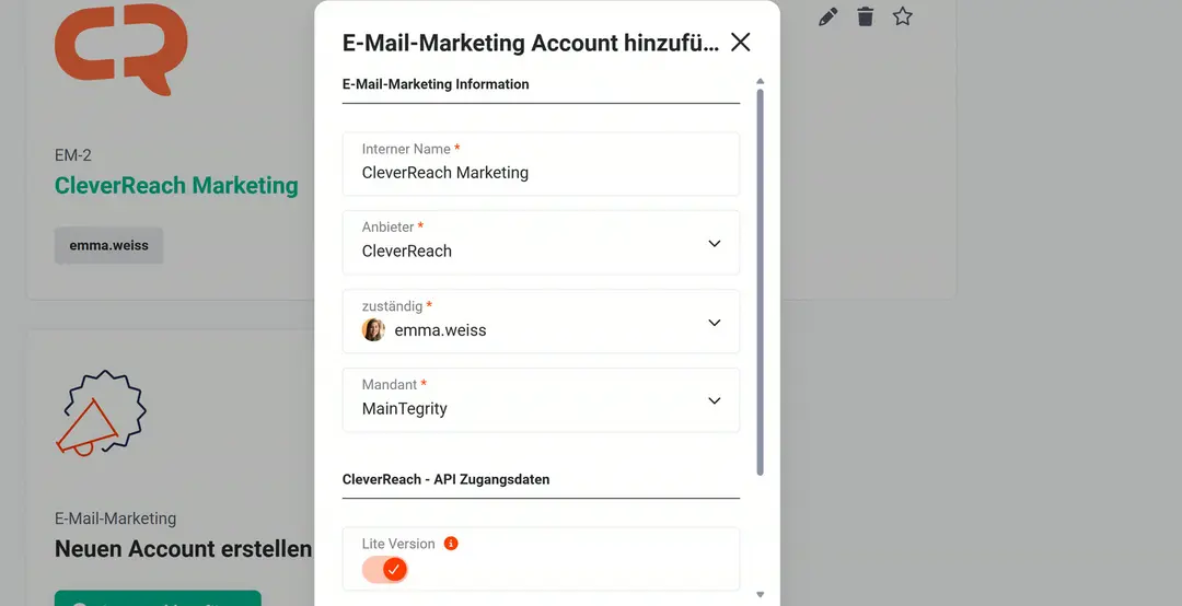 Popup zum Hinzufügen eines E-Mail-Marketing-Accounts: interner Name „CleverReach Marketing“, Anbieter CleverReach, zuständig emma.weiss, Mandant MainTegrity und Schalter „Lite Version“ eingeschaltet